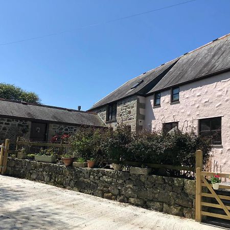 Farm Accommodation - The Lizard Peninsula, Cornwall 헬스턴 외부 사진